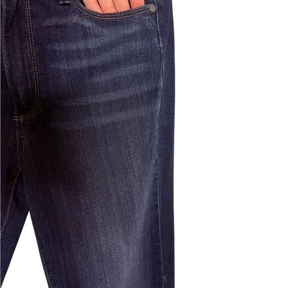 Paige Women's Blue  Flared Jeans, zipper fly, size 27 - Picture 11 of 11